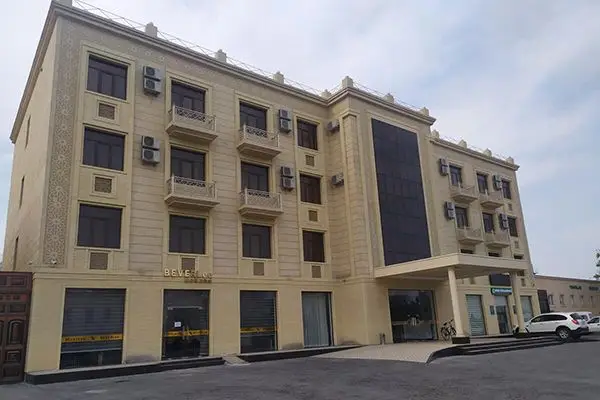 Qasr Hotel